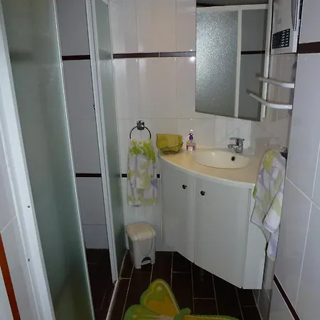 Chambres D'hotes Vivrah Alojamento de Acomodação e Pequeno-almoço 2*